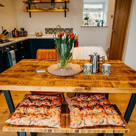 The Little Cottage By Truabode Holiday Lets & Short Lets Newquay - Parking, Wifi & Pet Friendly Brauneberg Exterior foto